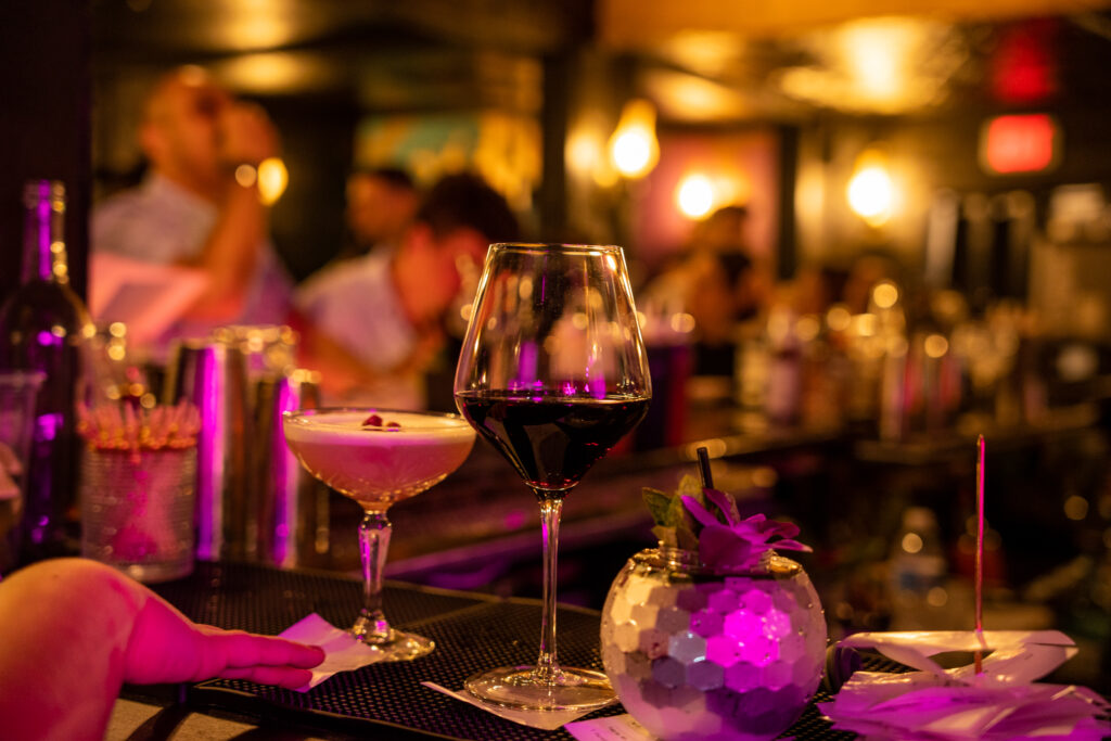 Daily specials and private parties at Incanto Houston Heights bar with cocktails and dining atmosphere